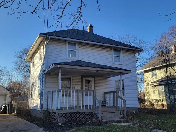 2339 10th St, Rockford, IL 61104