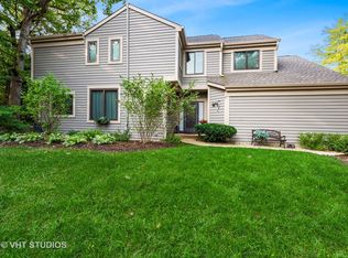 249 N Bay Ct #1117, Barrington, IL 60010