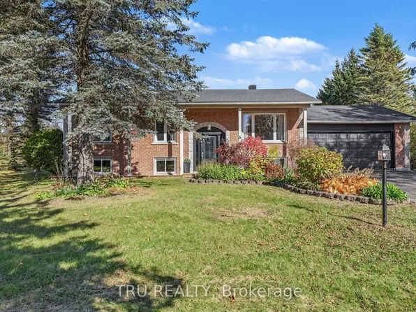 6 Oxford Heights Dr, North Grenville, ON K0G 1J0