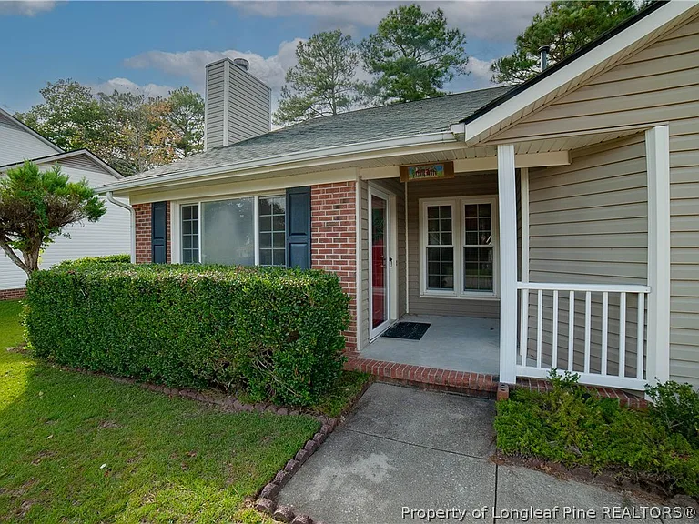 6440 Brookshire St — Photo 4