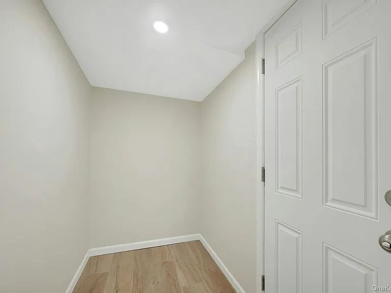 25 S Washington St #A — Photo 12