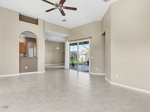 3rd image of 11972 SE 176th Place Rd