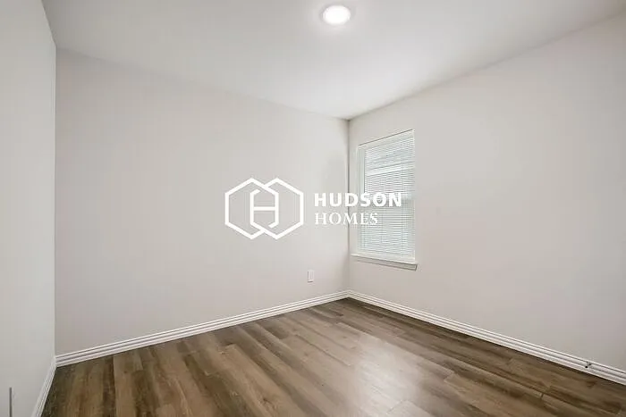 419 Shorty St — Photo 10