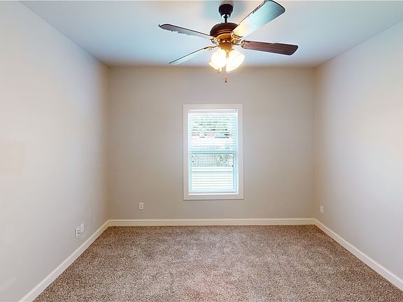 4th image of 203 Brentwood Dr E APT 44