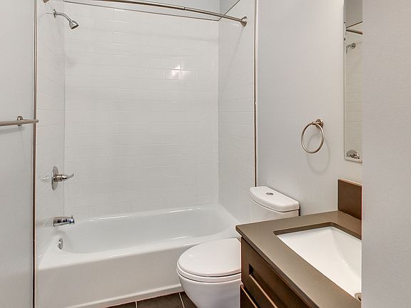 5th image of 800 Lyon St #806