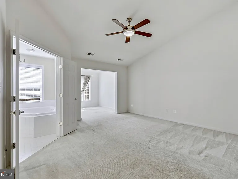 24652 Siltstone Sq — Photo 11