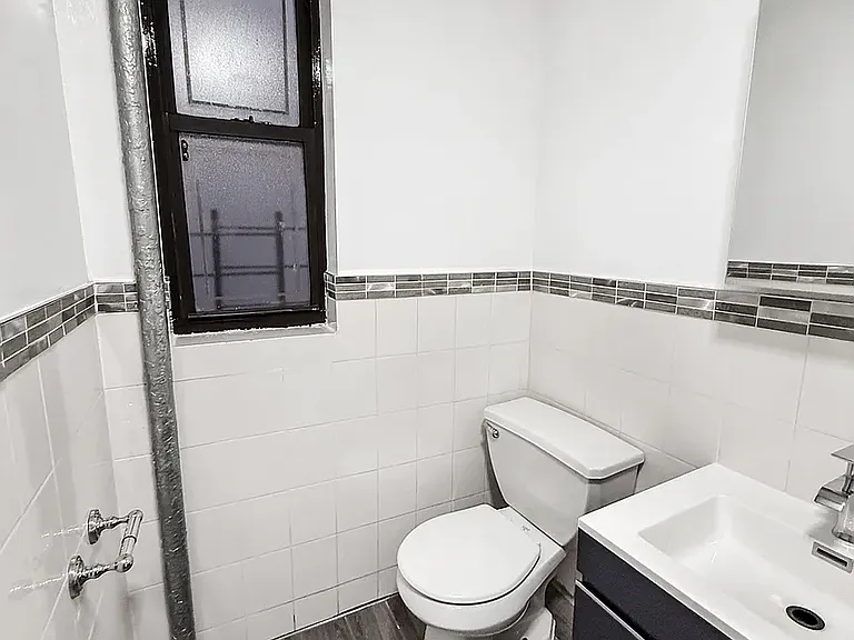 511 W 186th St #C6 — Photo 16