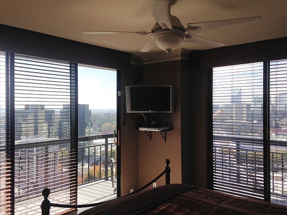 4th image of 3485 Lakeside Dr NE #P105