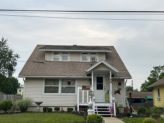 2nd image of 418 Blaine St