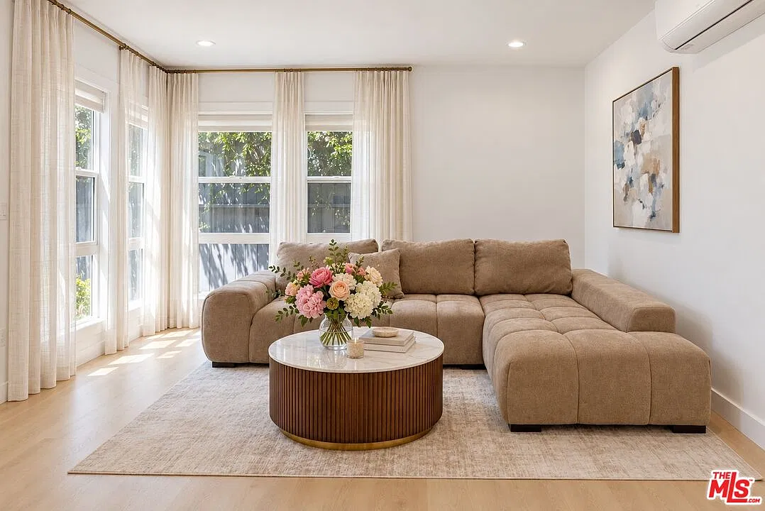 2 bed, 1.0 bath, 1100 sqft, $3,988 — Photo 1