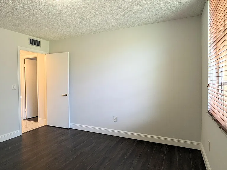 3253 Foxcroft Rd #210 — Photo 26