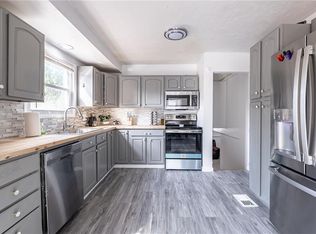 1300 NW 65th Ter, Kansas City, MO 64118