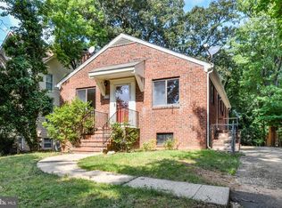 4705 25th St N, Arlington, VA 22207