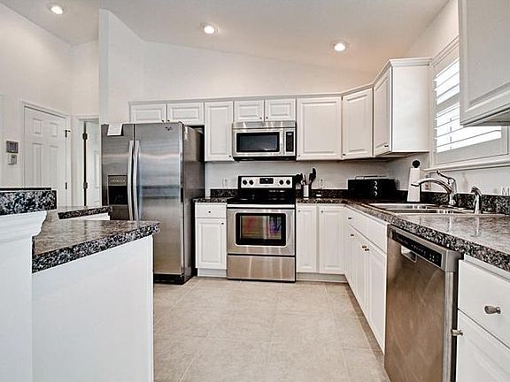 5th image of 1348 Viola Ct