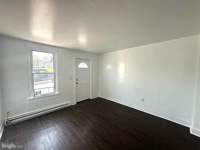 27.5 W Bethel St — Photo 5