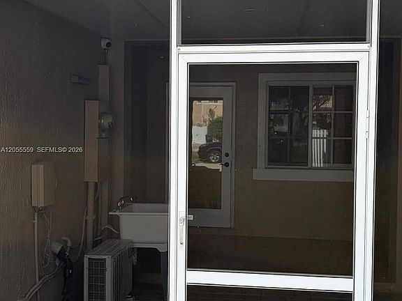 4th image of 27918 SW 140th Ave