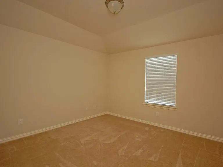 6604 Rutherford Rd — Photo 10