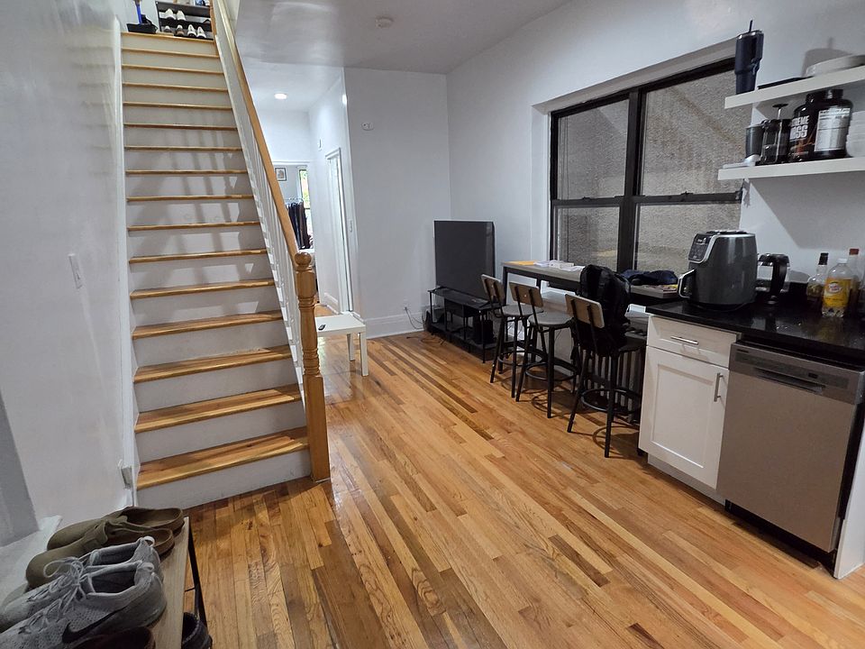 1st image of 233 E 3rd St #2G