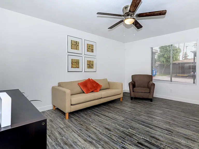 Palisade Park Aparments — Photo 48