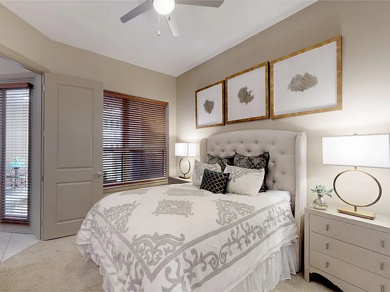 Tuscany Walk Apartments — Photo 30