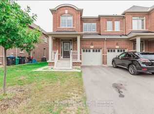 16 Lady Evelyn Cres, Brampton, ON L6Y 6C7