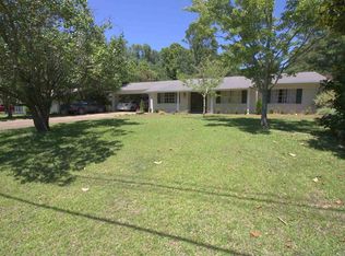 723 N Sunset Dr, Yazoo City, MS 39194