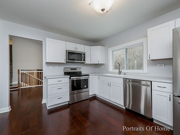 5th image of 1101 Arlington Ct