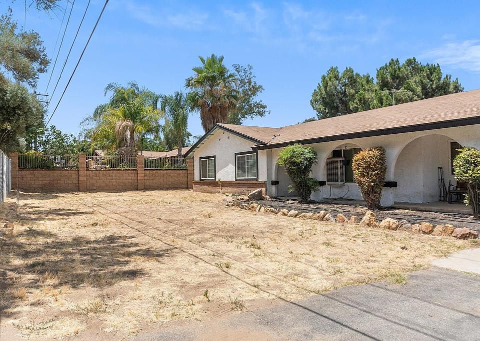 22055 Rosary Ave, Nuevo, CA 92567 | Zillow