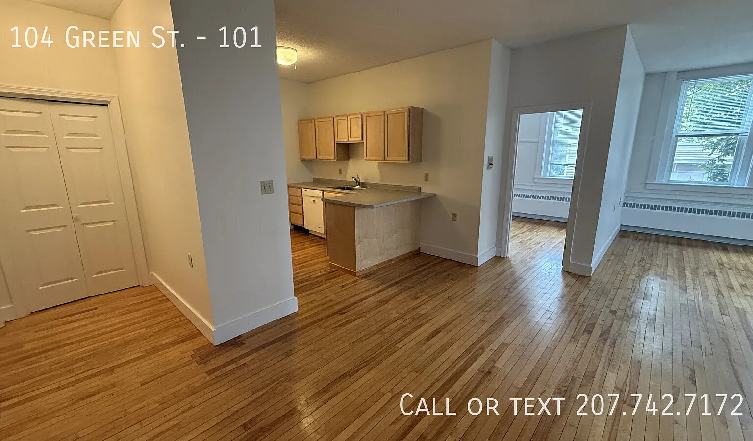 Heat & Hot Water Included! Converted School House - Gorgeous 2 Bedroom Apt, Somersworth. — Photo 2