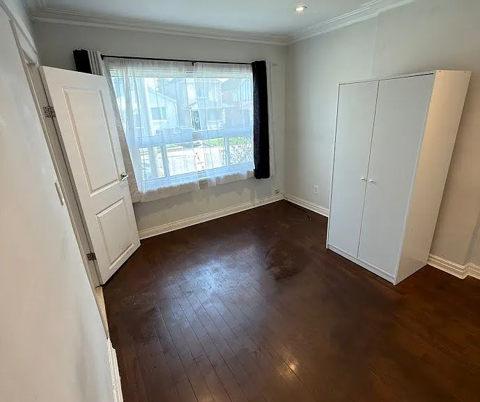 32 Belgravia Ave #MAIN — Photo 23
