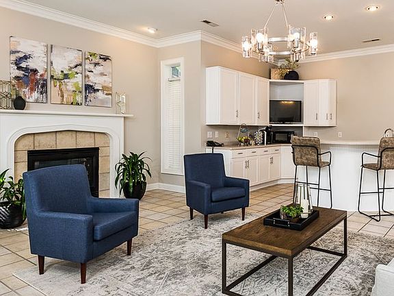 Leasing Office