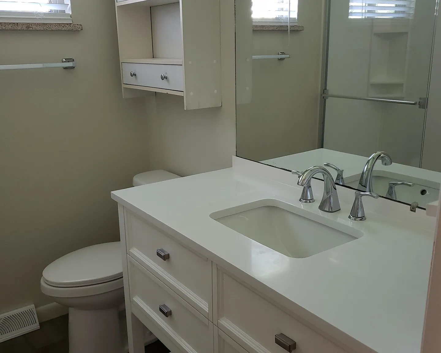 4 bed, 2180 sqft, $2,850 — Photo 3