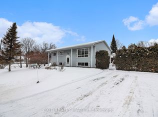 3333 White Spruce St, Ottawa, ON K0A2W0