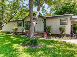 1710 Ranch Rd, Grand Prairie, TX 75052