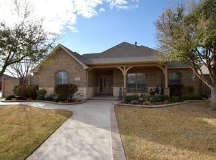 901 Woodland Park Ave, Midland, TX 79705