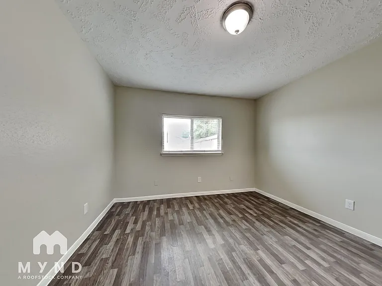3603 Tamfield Dr — Photo 9