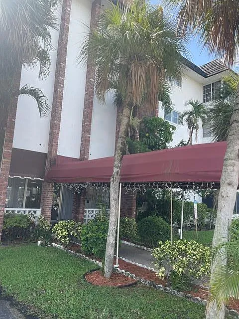 1 bed, 1.5 bath, 959 sqft, $1,400 — Photo 3