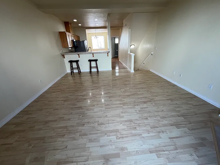 5377 SW Golden Gate Way — Photo 6