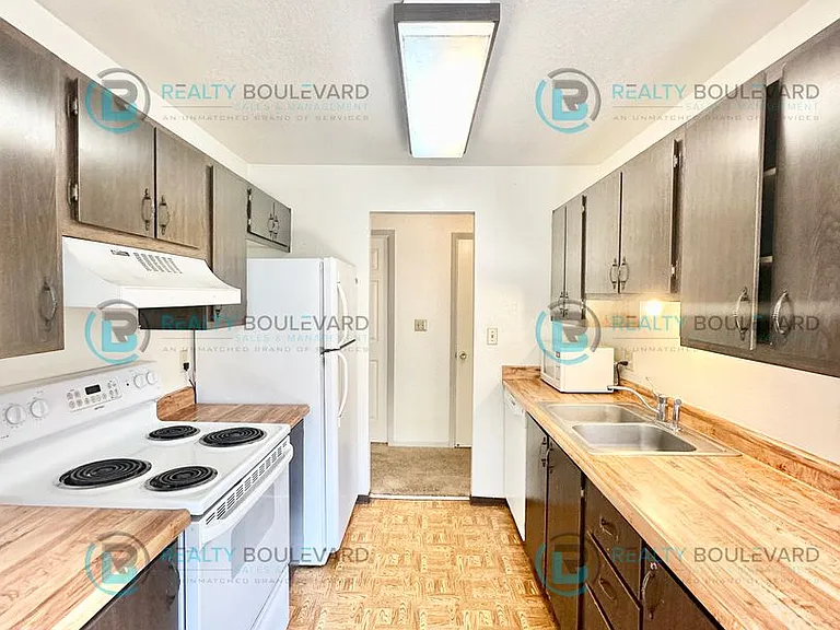 3929 Clear Acre Ln #200 — Photo 22