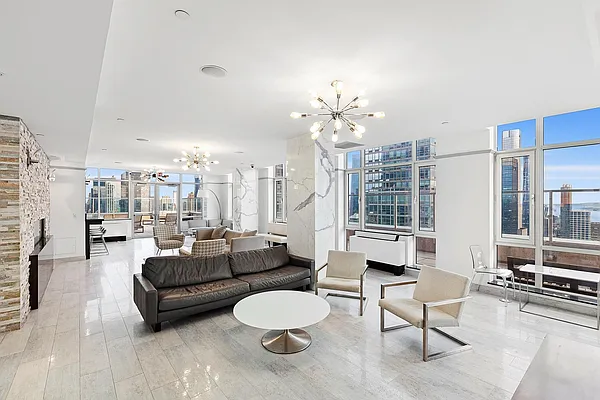 Rented by Avenues Real Estate | media 18