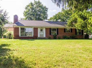 10 Hookers Gap Rd, Leicester, NC 28748