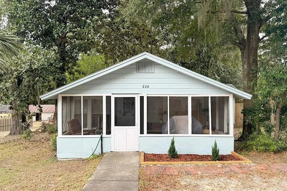 1st image of 226 Palmetto Ave