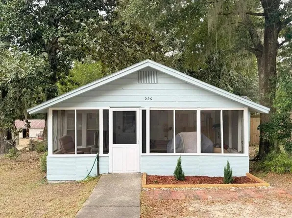 226 Palmetto Ave, Niceville, FL 32578