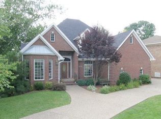 10829 Hobbs Station Rd, Louisville, KY 40223