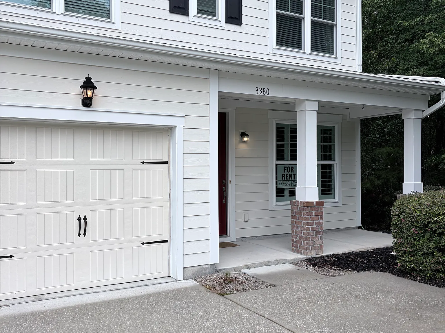 3380 Eastman Dr — Photo 3
