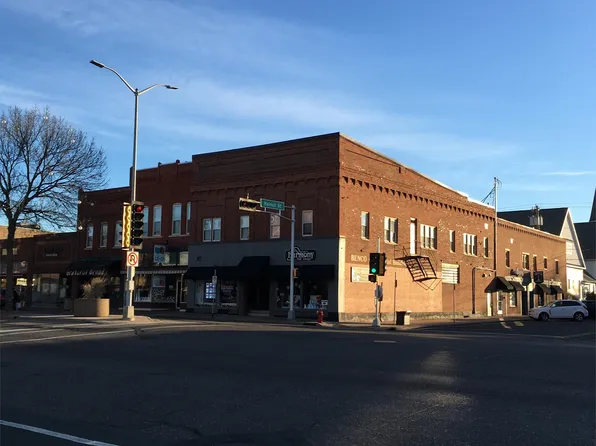 109 E Walnut St, River Falls, WI