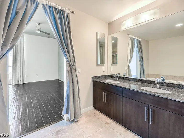353 E Bonneville Ave #511 — Photo 20