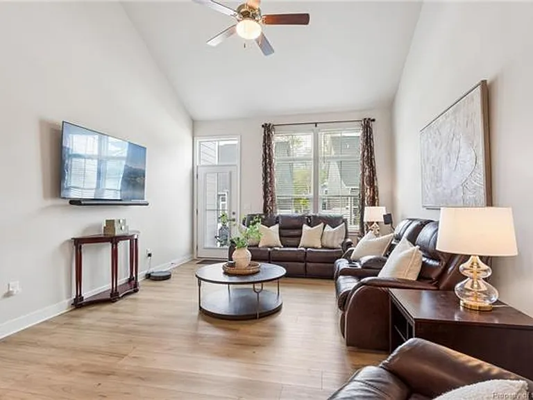 113 Ironsmith Way — Photo 4