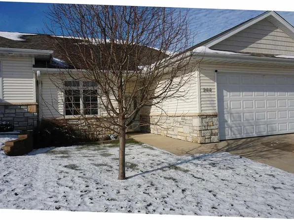 244 Pedersen St, West Branch, IA 52358