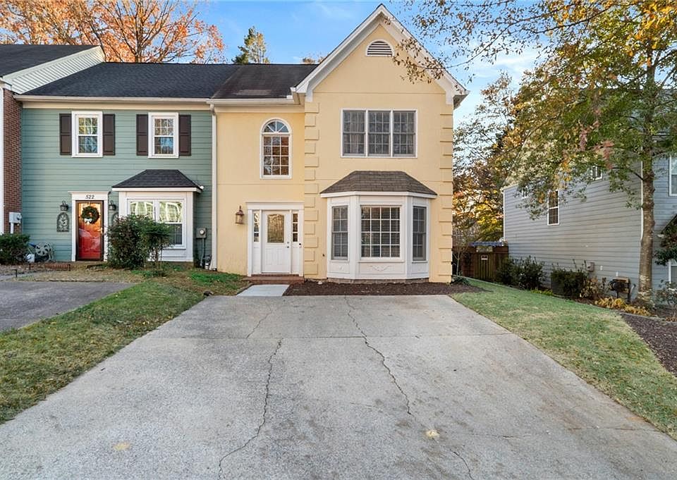 1st image of 520 Salem Woods Dr SE